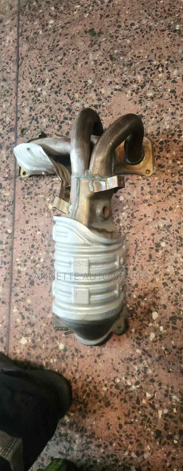 Complete Muffler (Catalytic Convertor )Vanguard