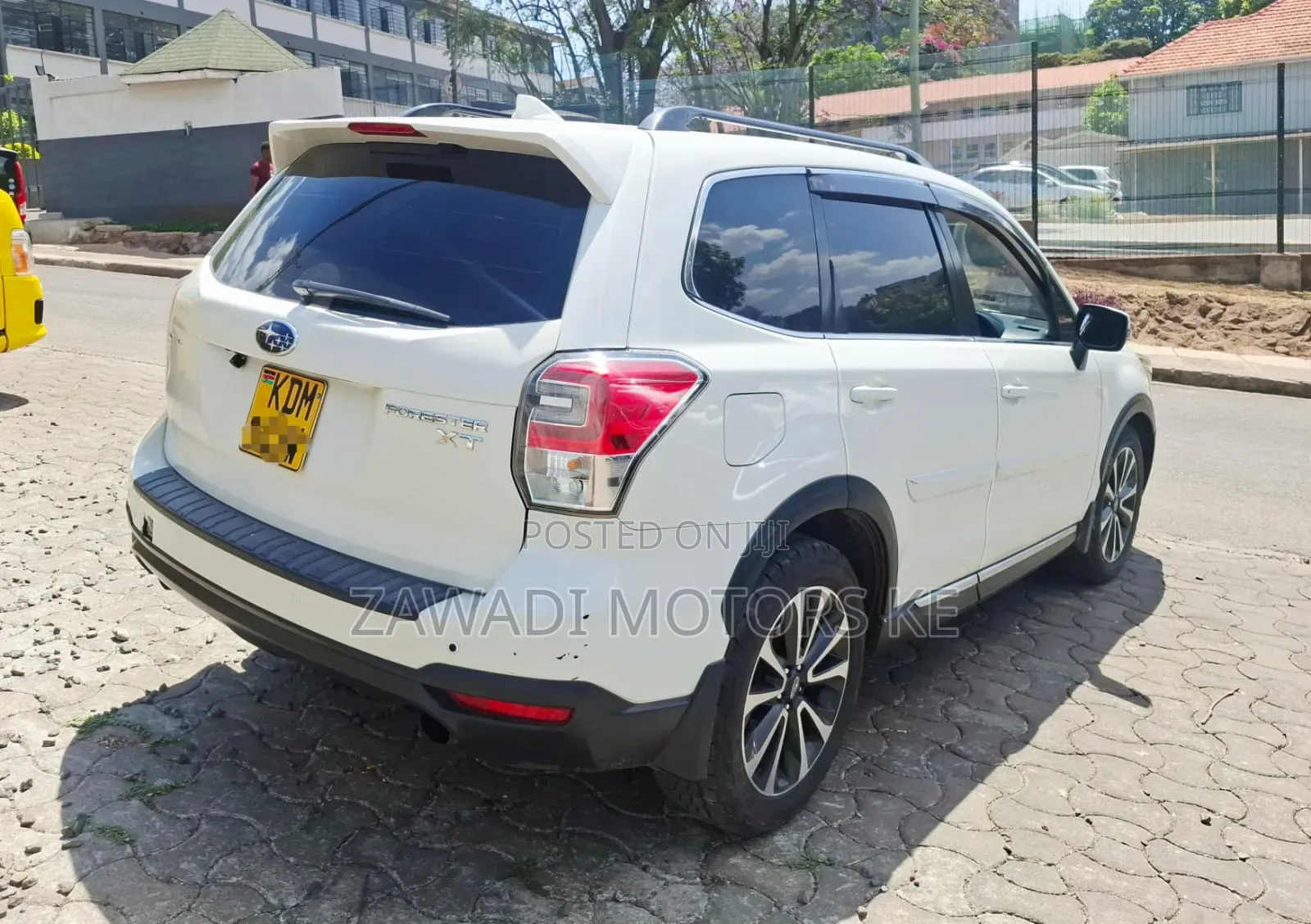 Subaru Forester 2.0XT Premium AWD 2016 White