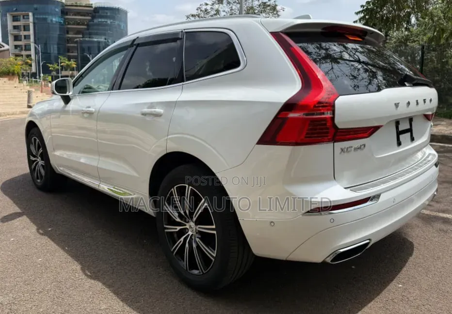 Volvo XC60 2018 White