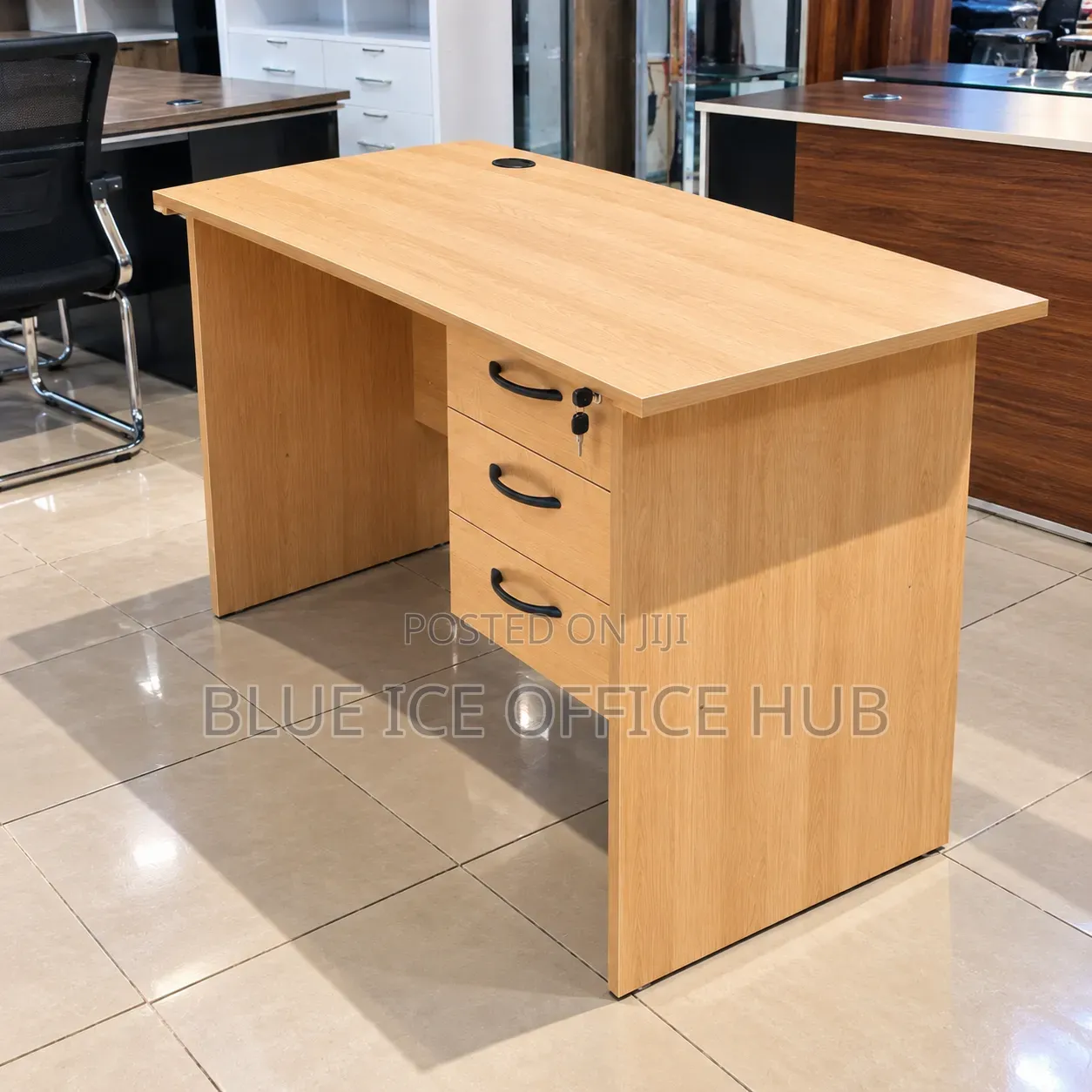 Modern Wooden Office Desk With 3 Drawers Lockable Storage