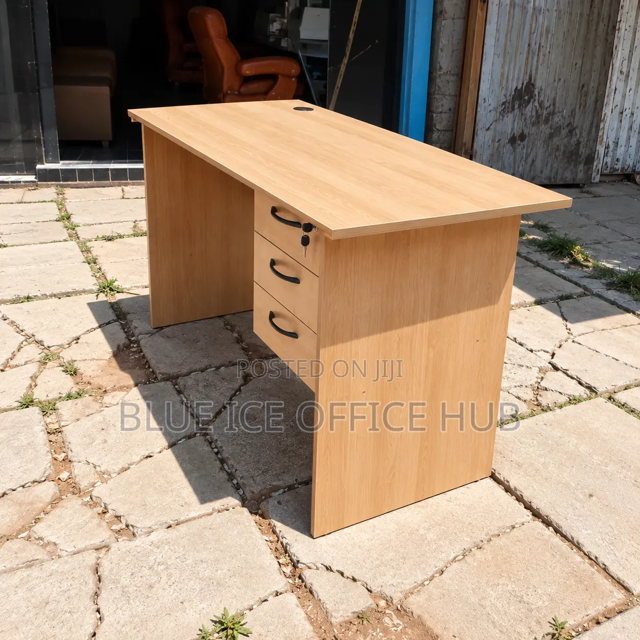 Modern Wooden Office Desk With 3 Drawers Lockable Storage