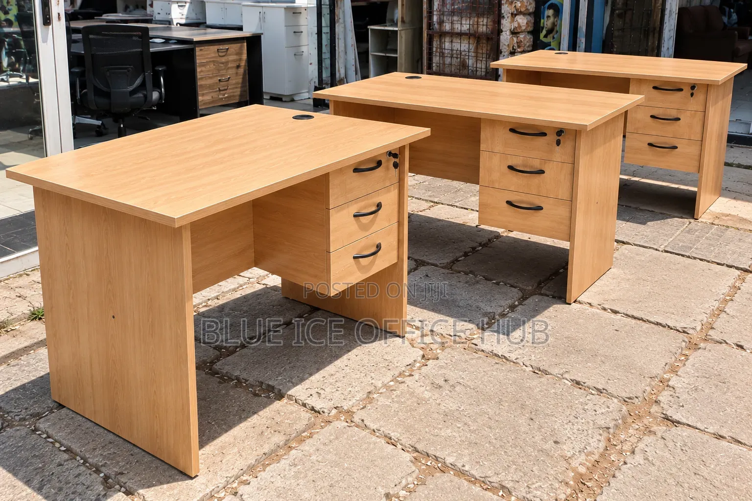 Modern Wooden Office Desk With 3 Drawers Lockable Storage