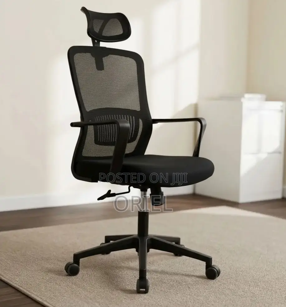Office Chair : Meshed Back Ergonomic Office Chair