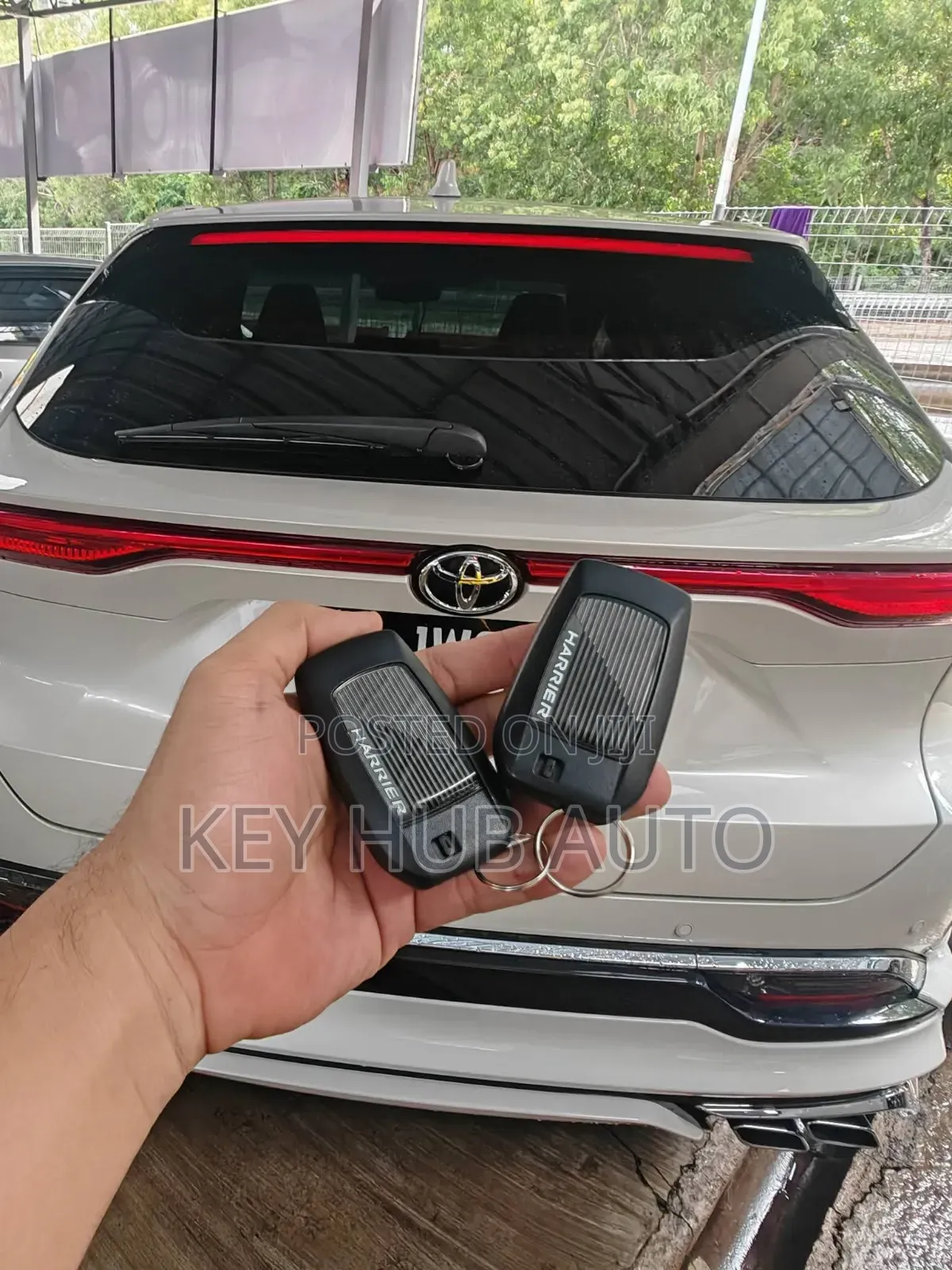 Get Your Car Harrier Newest Shape Car Keys Duplicated Today, Best Rate