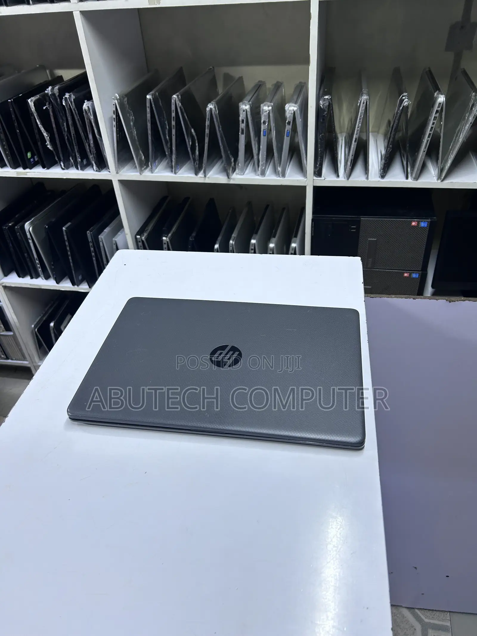 Laptop HP 250 G8 8GB AMD Ryzen 3 SSD 128GB