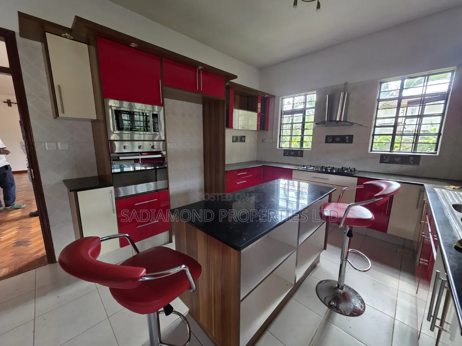 5bdrm Townhouse/Terrace in Kitisuru for sale