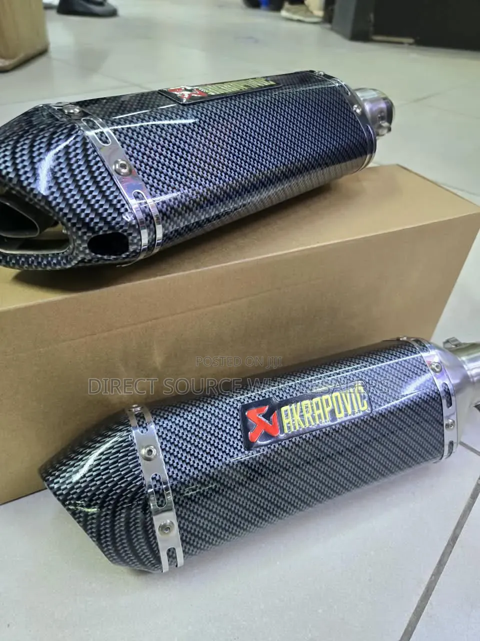 Akrapovic Sports Bike Exhaust
Carbon Fiber Motorcycle Silencer