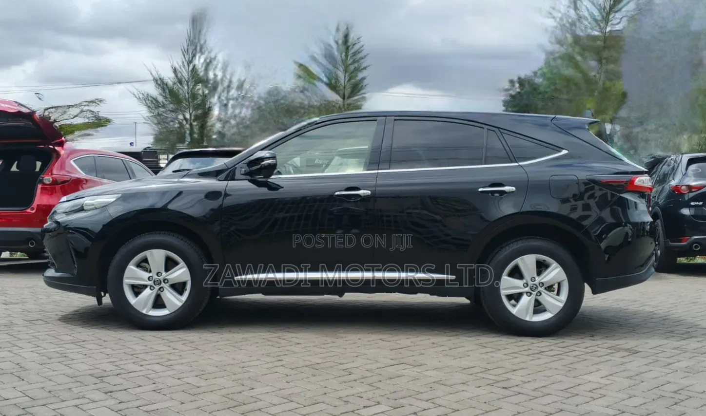 Toyota Harrier 2.0 2019 Black