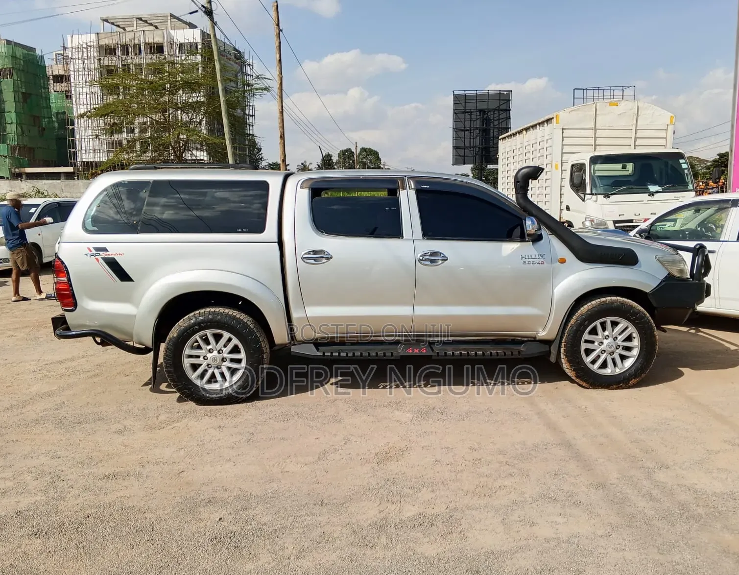 Toyota Hilux 2012 Silver