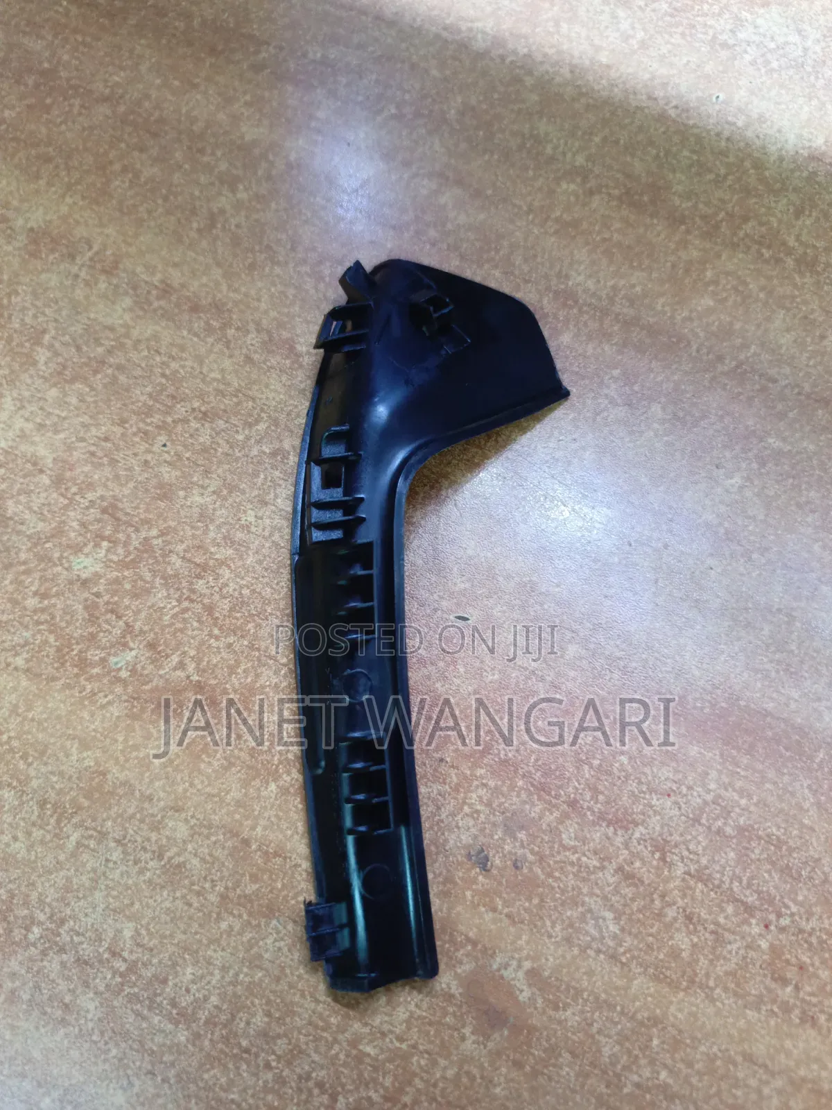 Windscreen Finisher Nissan Tiida