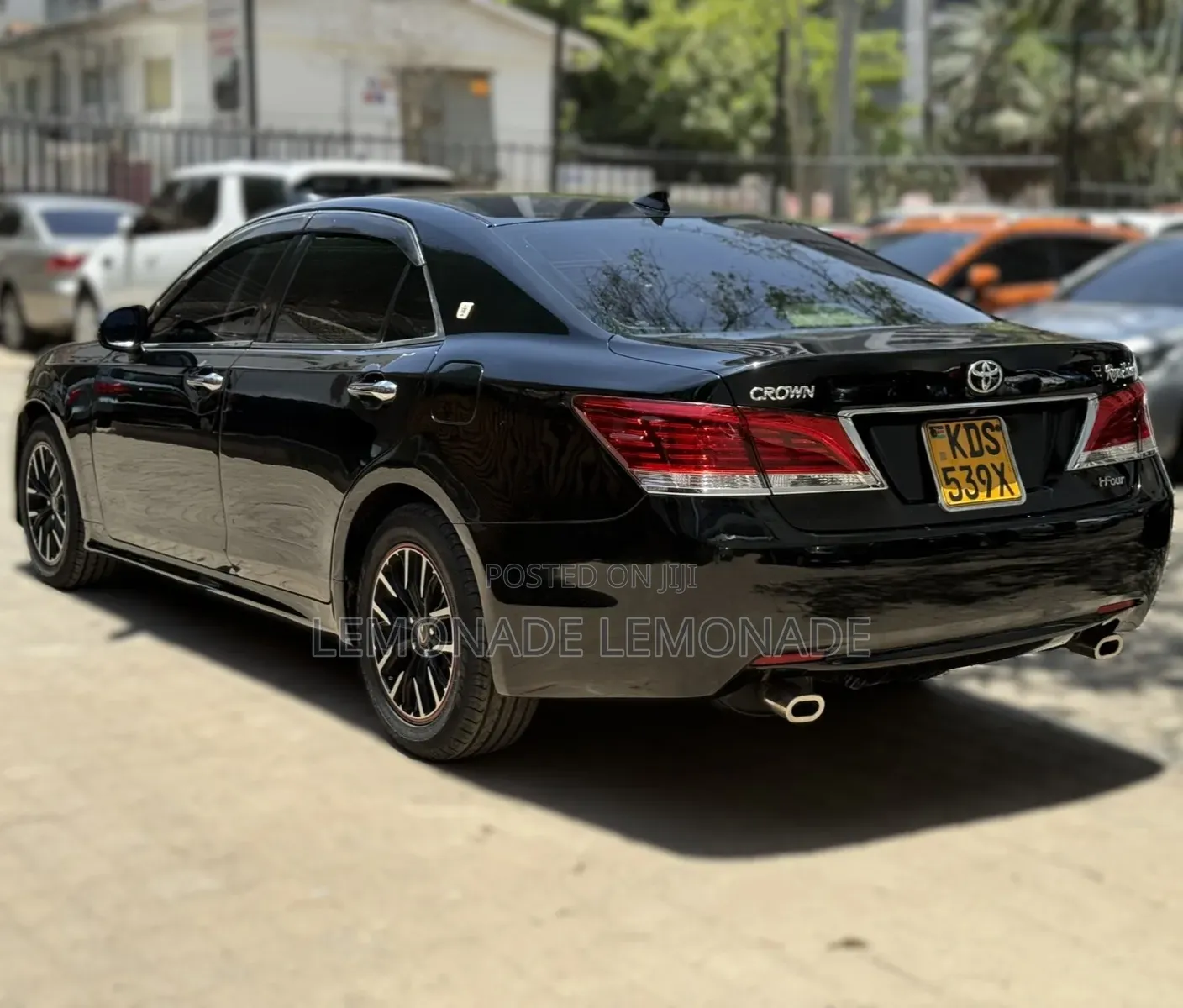 Toyota Crown 2016 Black