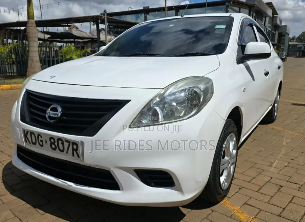 Nissan Latio 2014 Off white