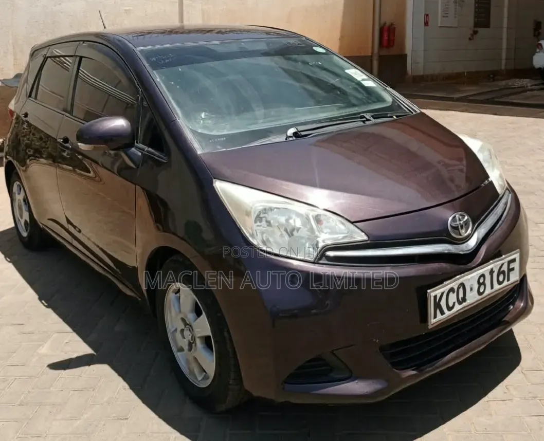 Toyota Ractis 2012 Maroon