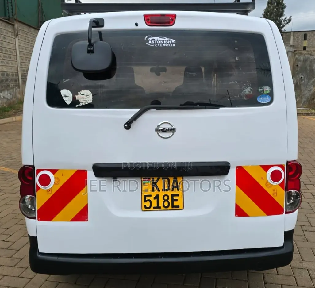 Nissan NV200 2013 White