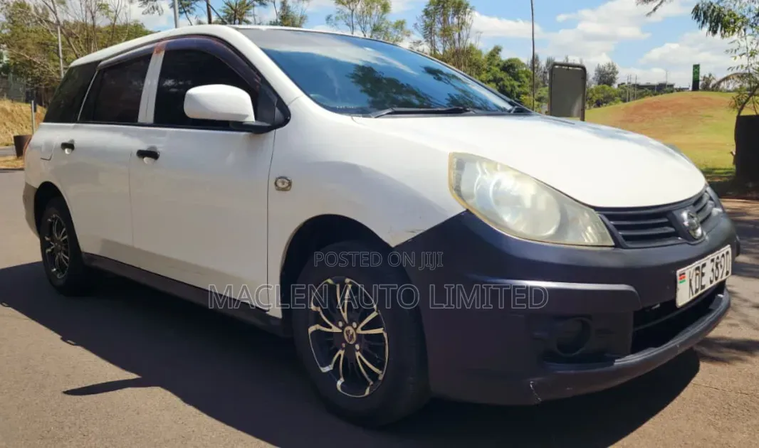 Nissan Advan 2014 White