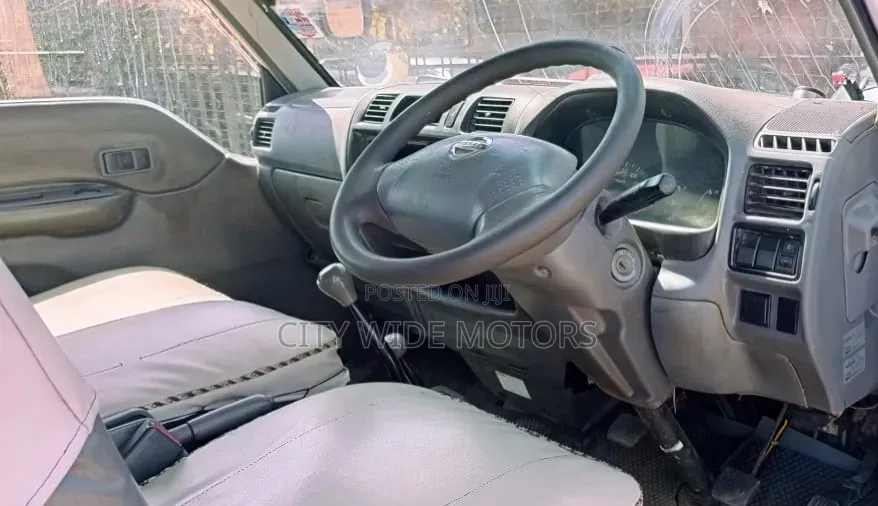 Nissan Vanette 2014 White