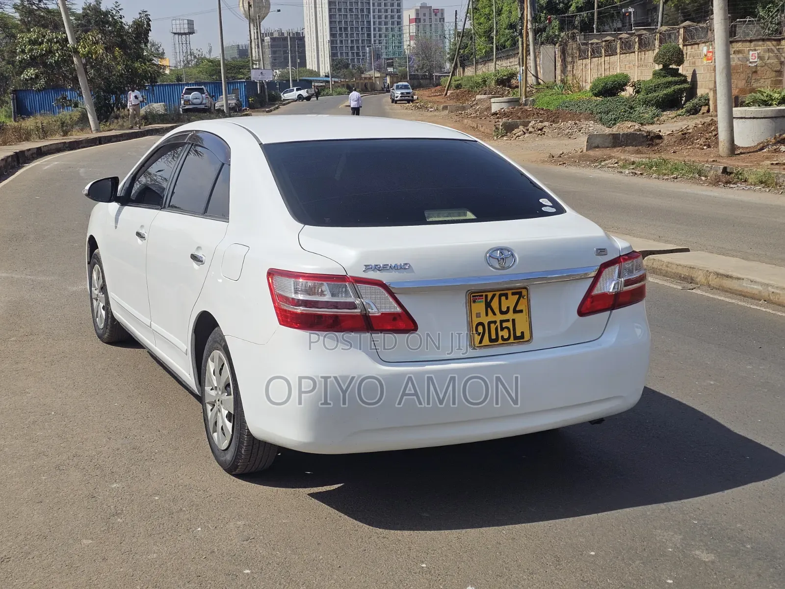 Toyota Premio 2014 White