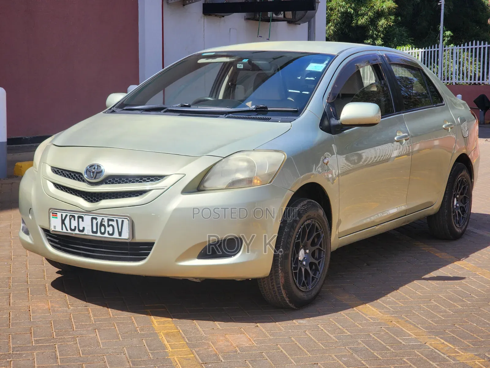 Toyota Belta 2008 Blue