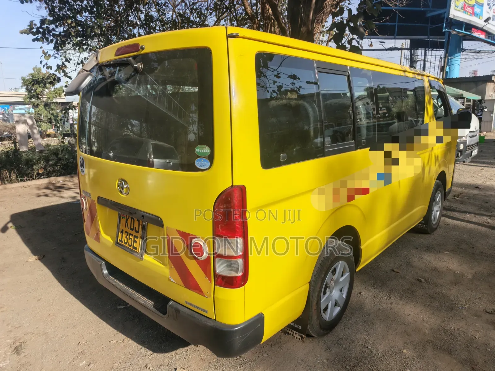 Toyota HiAce 2015 White