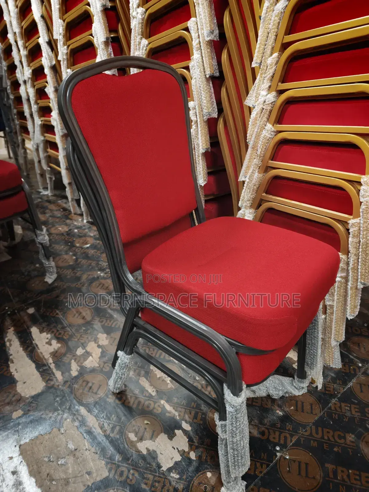 Heavy Duty Red Banquet Chair
