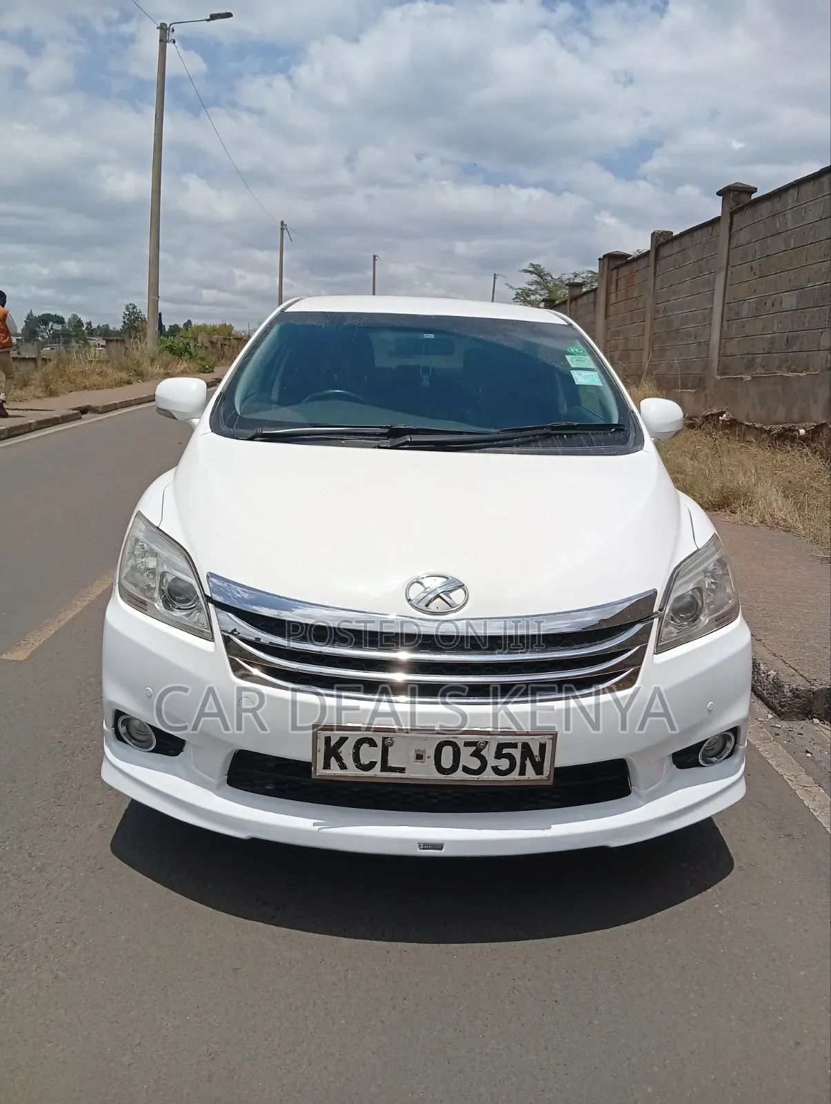 Toyota Mark X Zio 2.4 FWD (7 seater) 2009 White