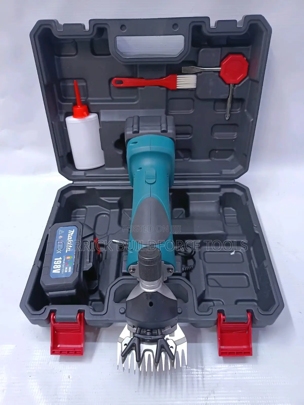 Makita Cordless Sheep Clipper