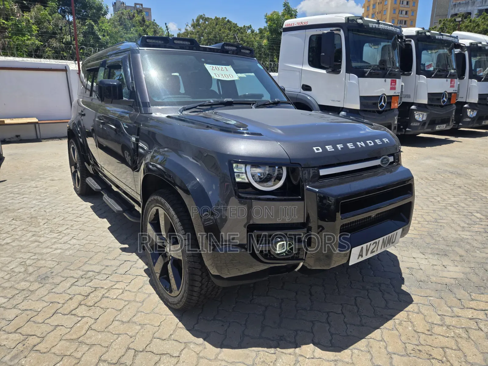 Land Rover Defender SE 2021 Black