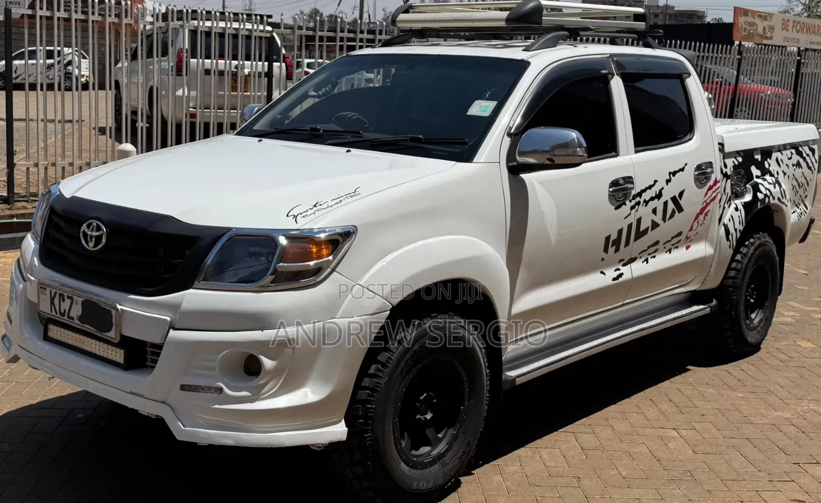 Toyota Hilux 2012 White