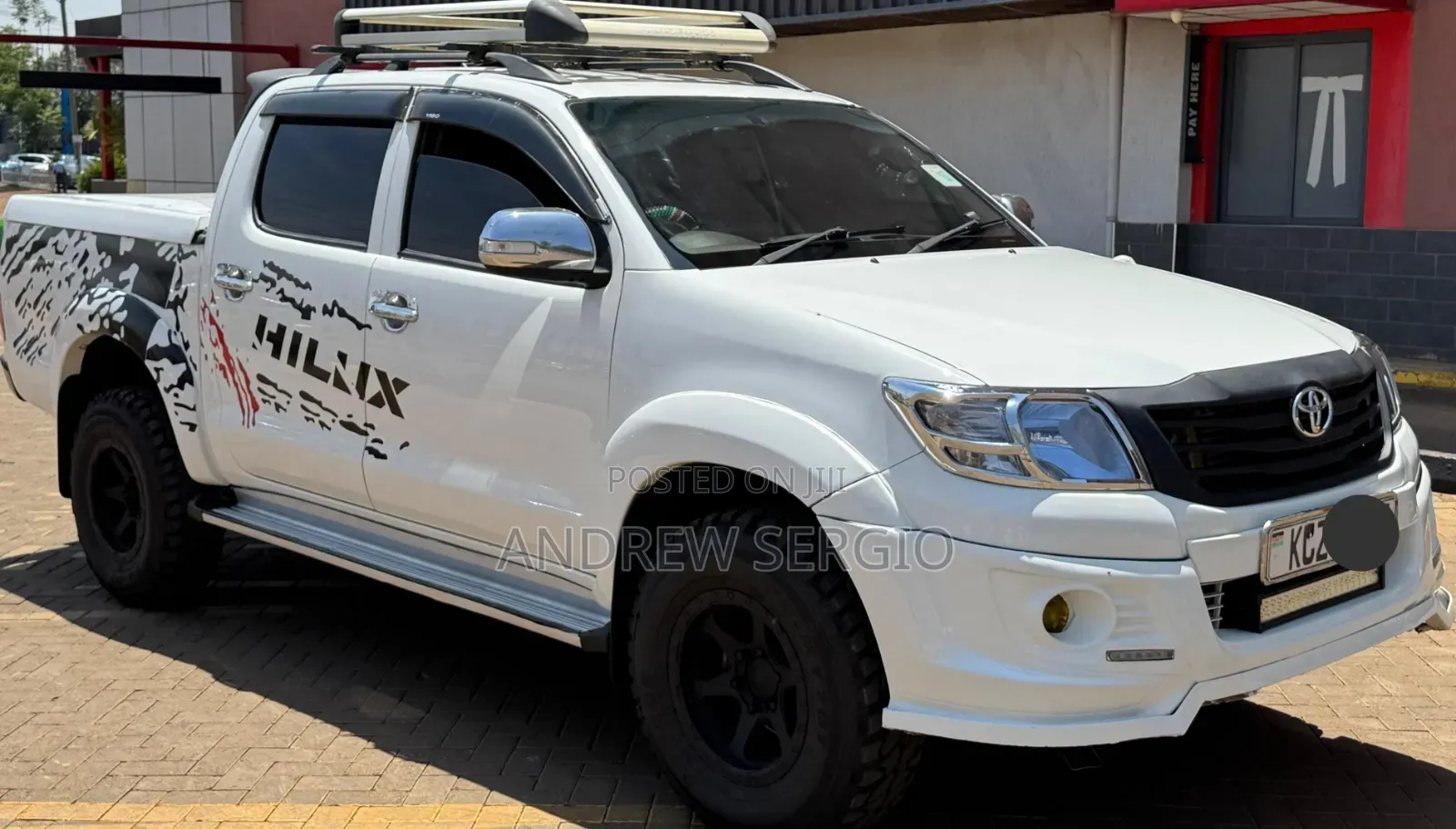 Toyota Hilux 2012 White