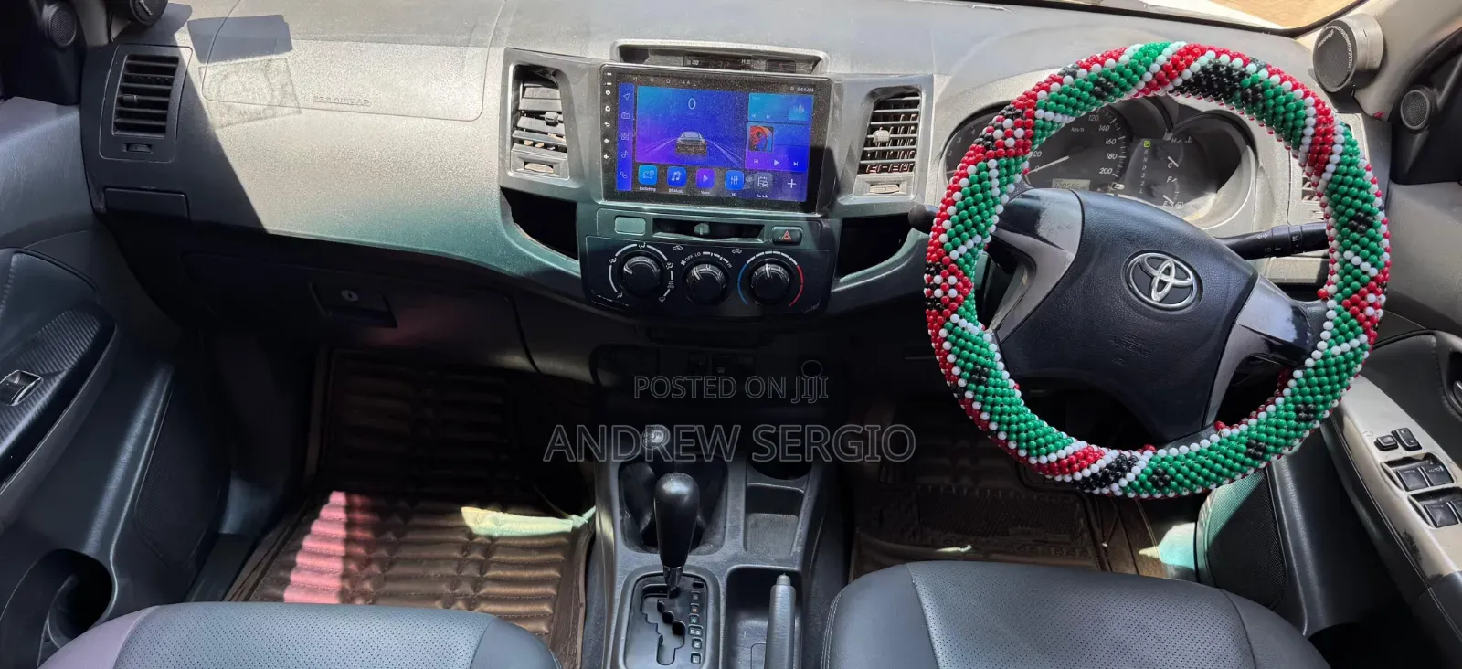 Toyota Hilux 2012 White