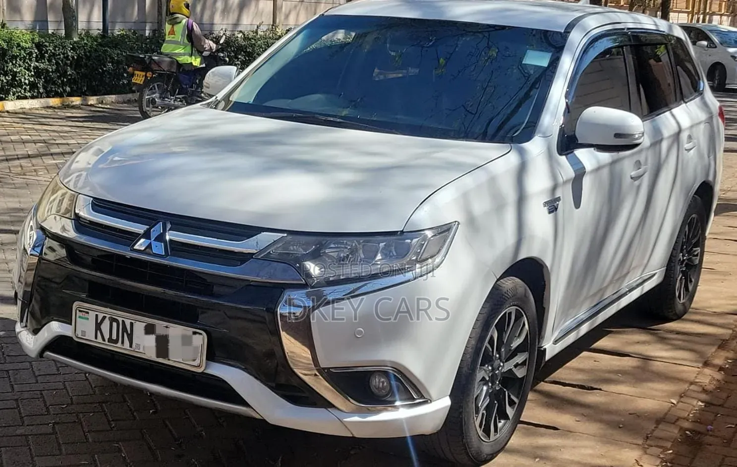 Mitsubishi Outlander 2018 White