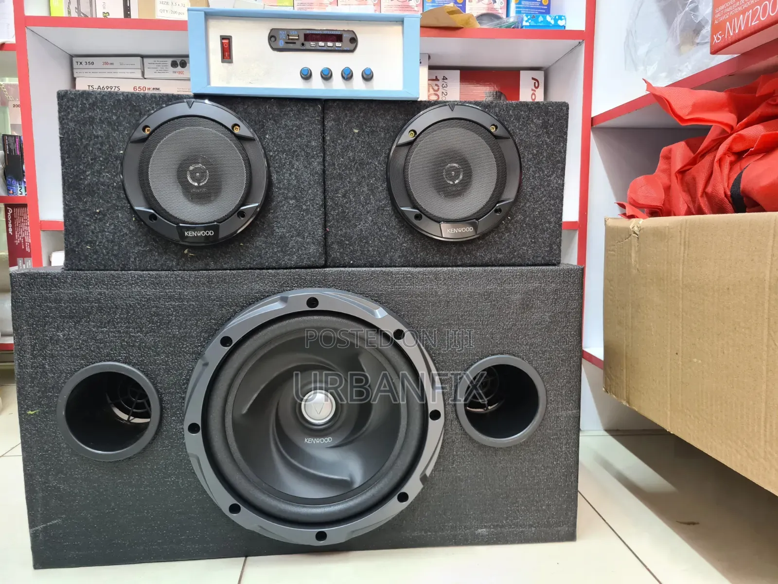 Kenwood 1000watts Bass Subwoofer+ 2 Kenwood Midrange Speakers+ 2.1 Amp