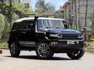 Toyota FJ Cruiser 2013 Black