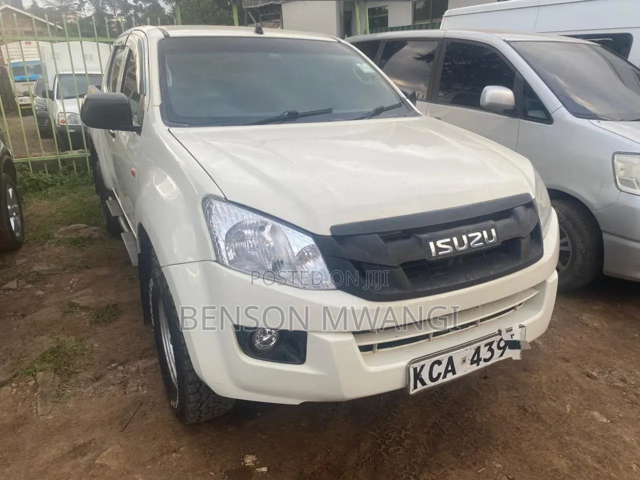 Isuzu D-MAX 2014 White