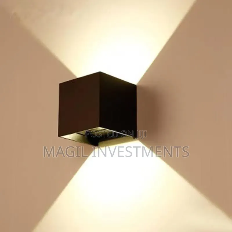 Class Durable Indoor Outdoor Wall Light