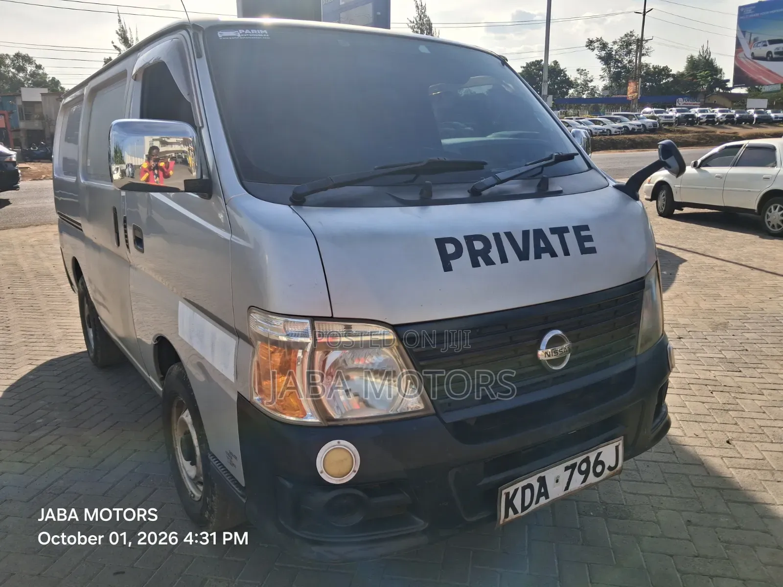 Nissan Caravan (Urvan) 2012 Silver