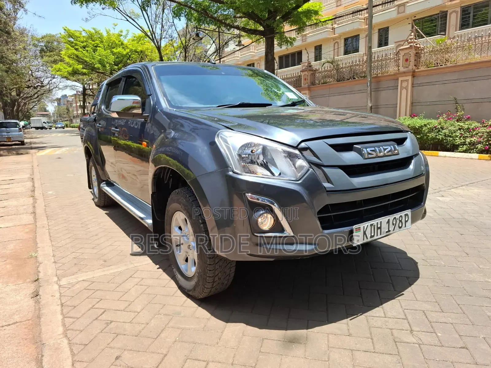 Isuzu D-MAX 2022 Gray