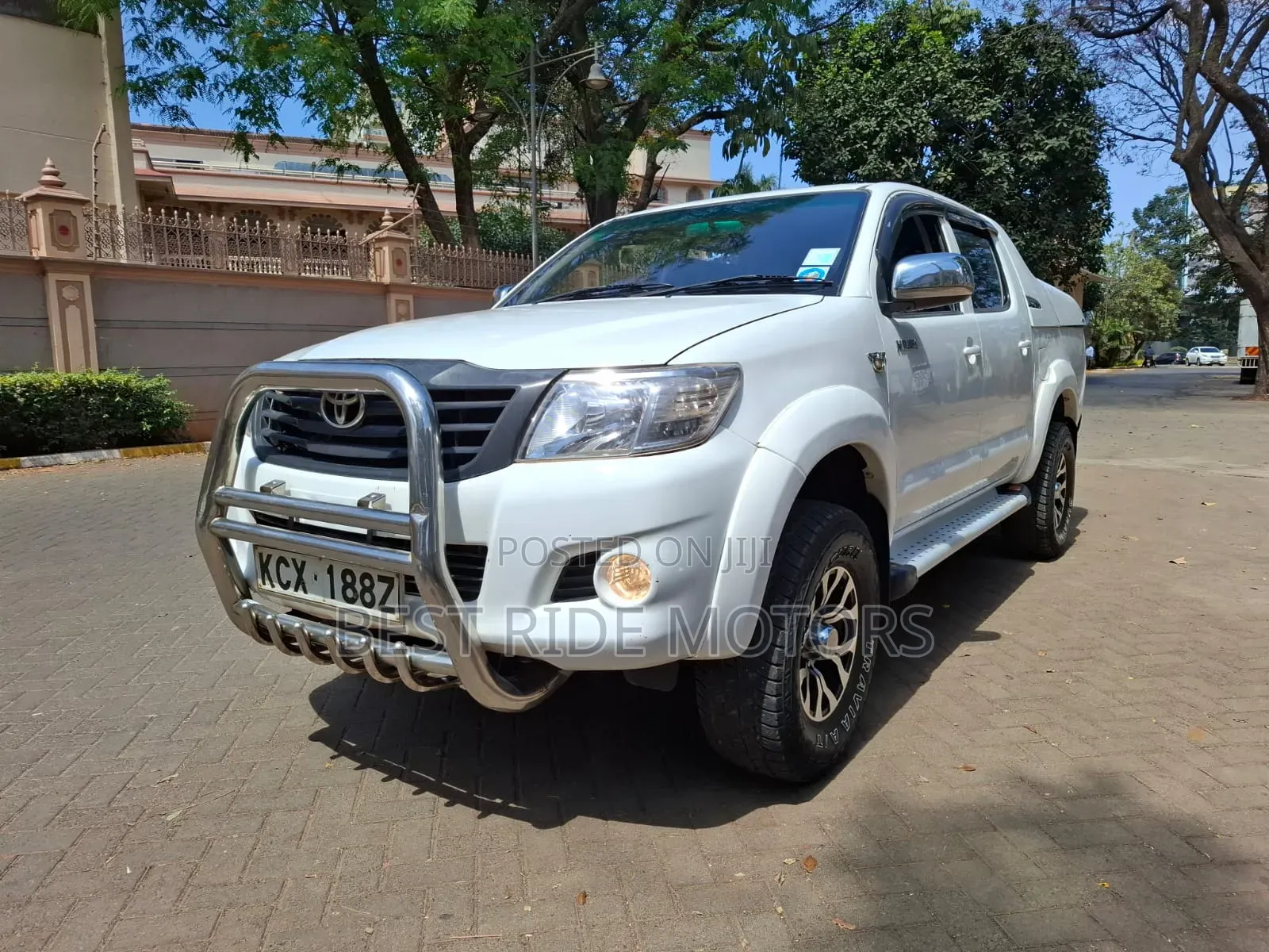 Toyota Hilux 2015 Off white