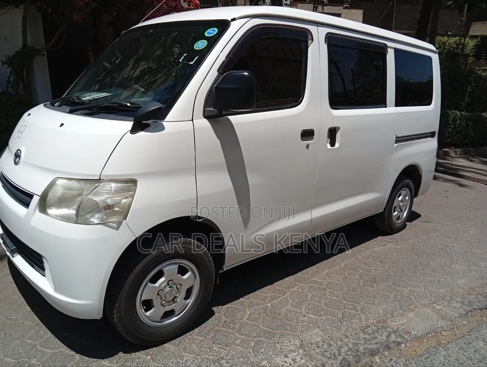 Toyota Lite-Ace 2018 White