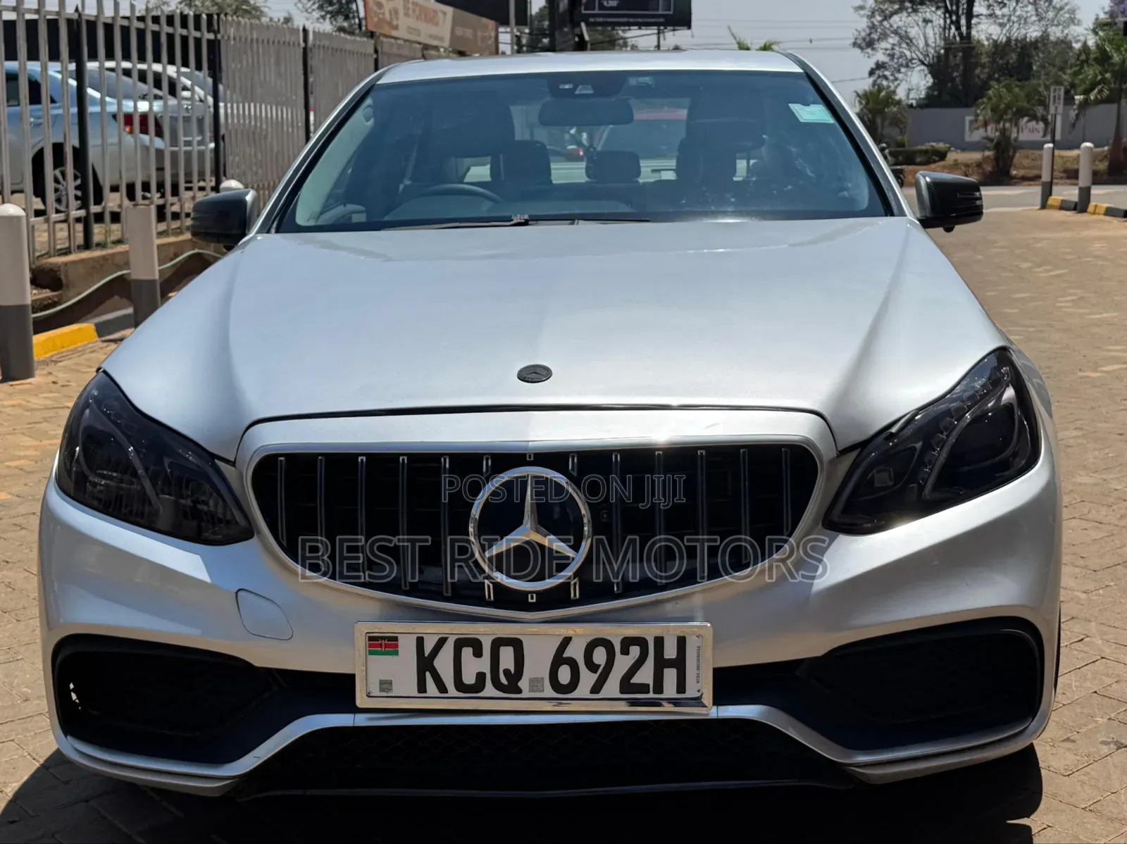 Mercedes-Benz E250 2010 Silver