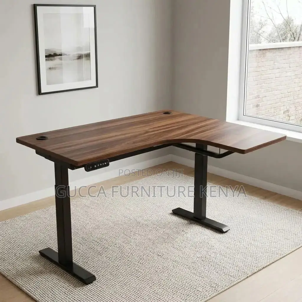Height Adjustable Curved Gaming Desk-1.4m