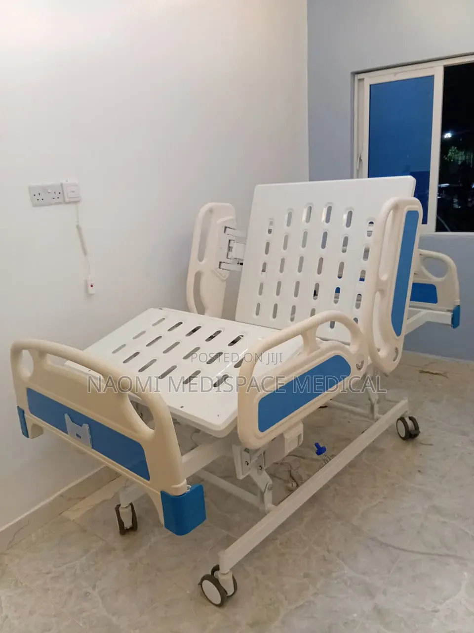 Electricity Operated Three Function Hospital/Homecare Bed With Matress