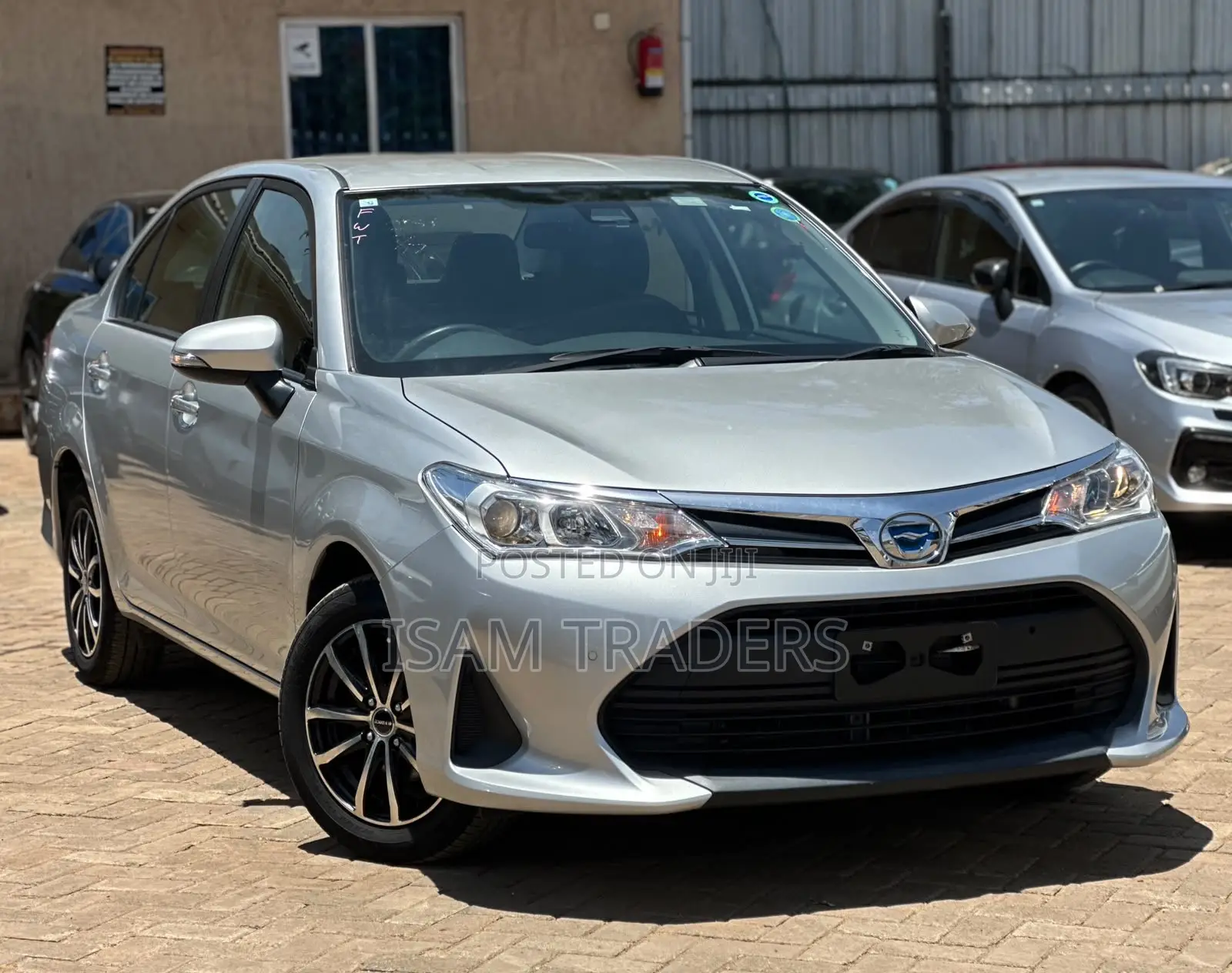 Toyota Axio 1.5 Hybrid 2WD 2020 Silver
