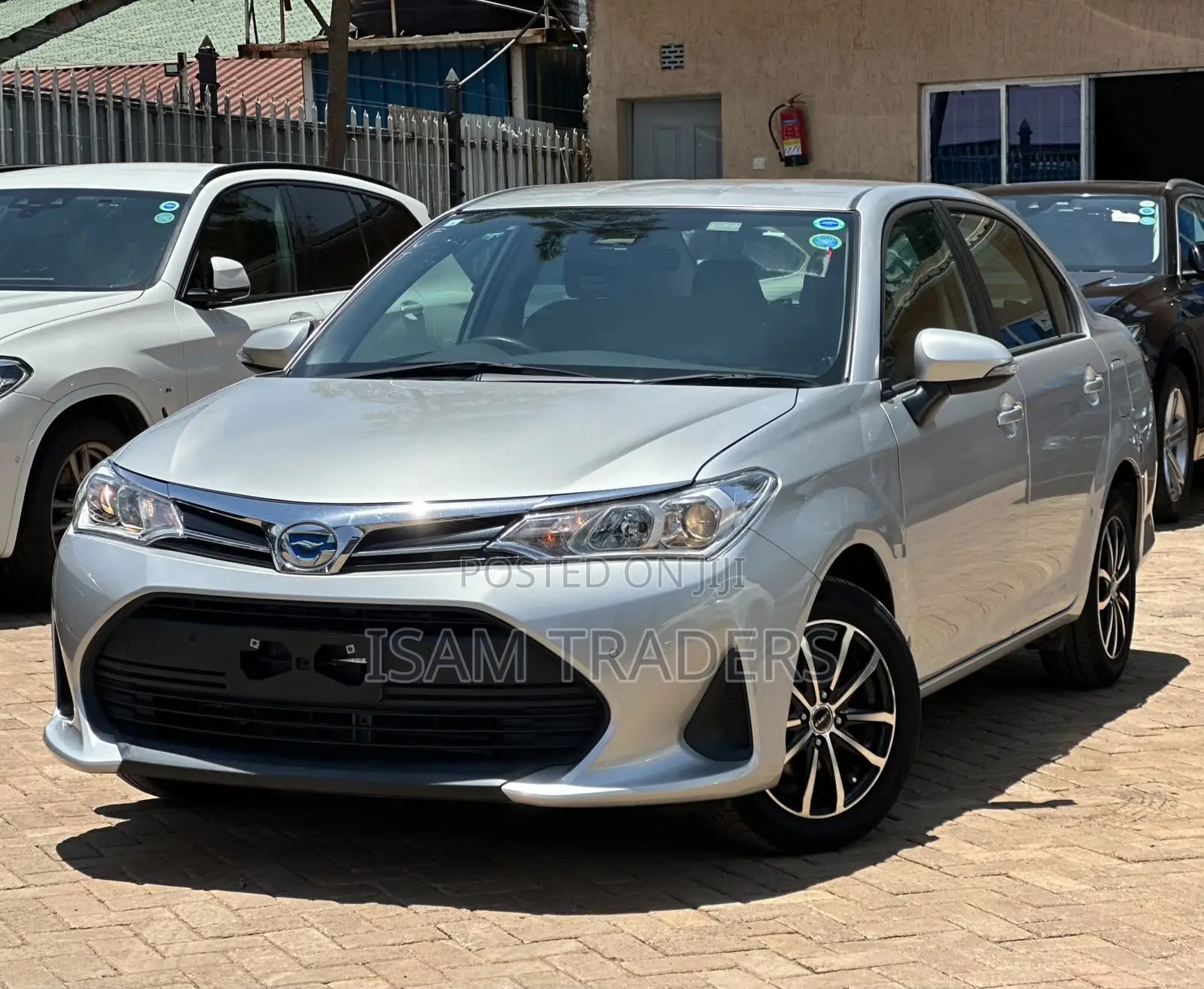 Toyota Axio 1.5 Hybrid 2WD 2020 Silver