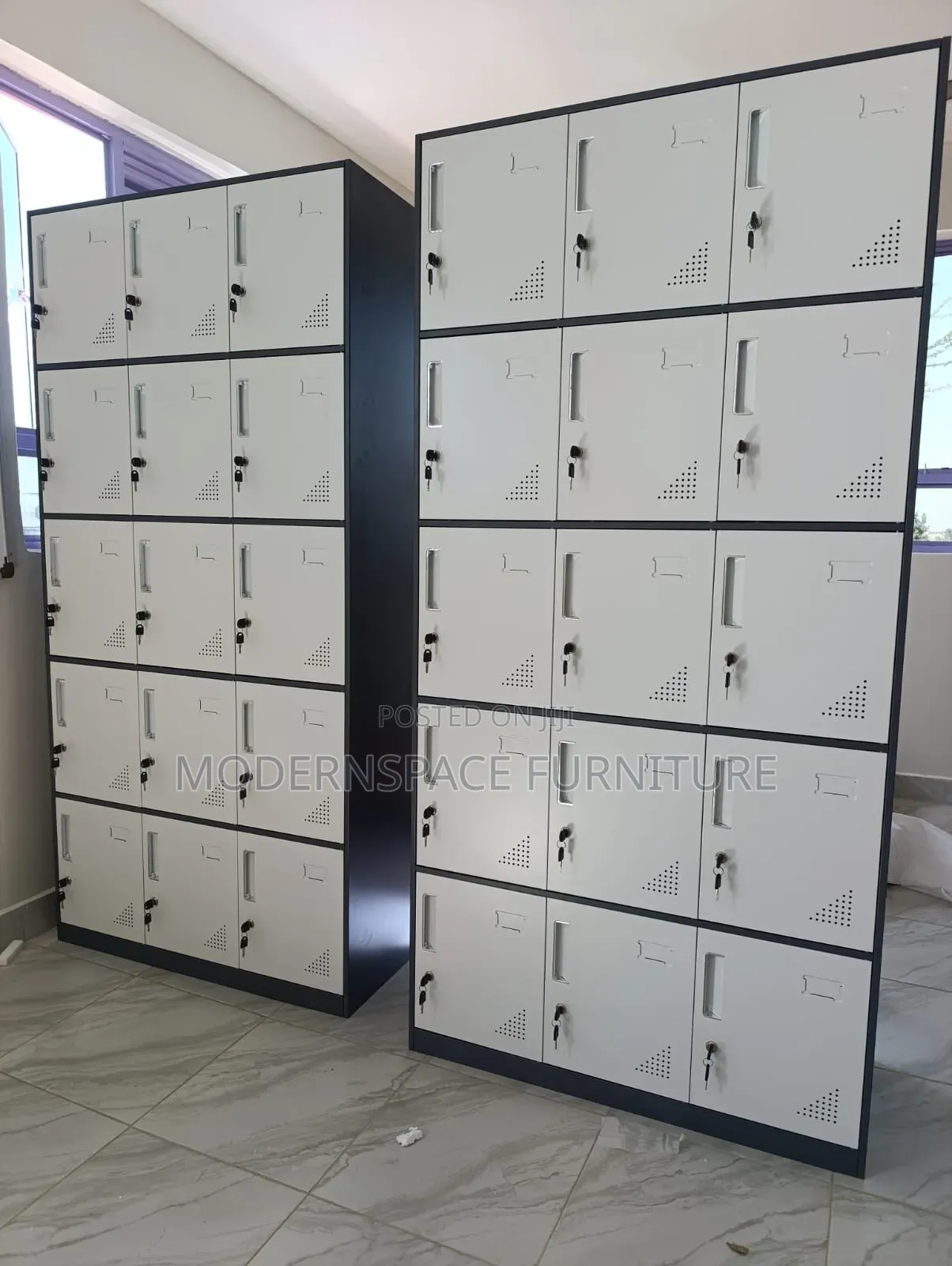 Staff Lockers – 15 Compartments