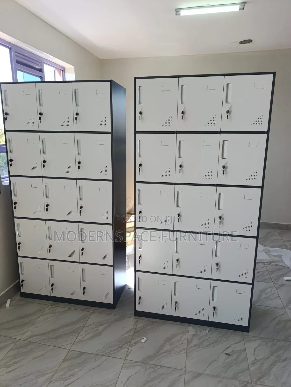 Staff Lockers – 15 Compartments