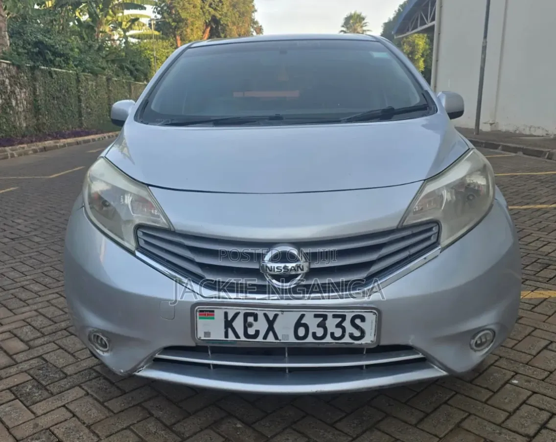 Nissan Note 2012 Silver
