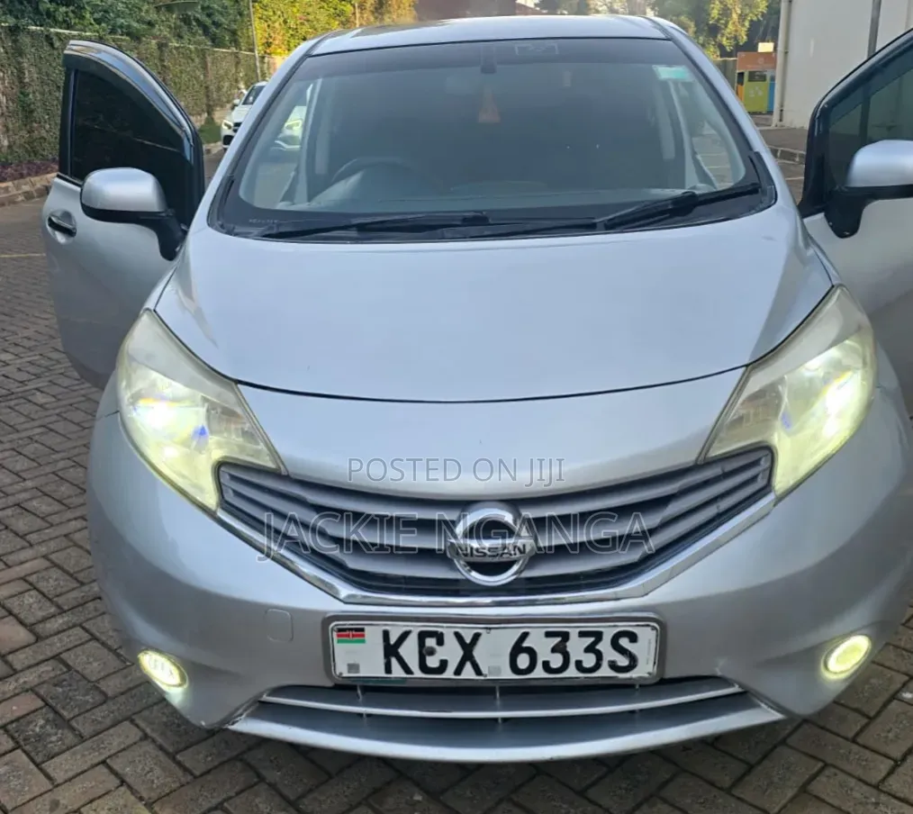 Nissan Note 2012 Silver