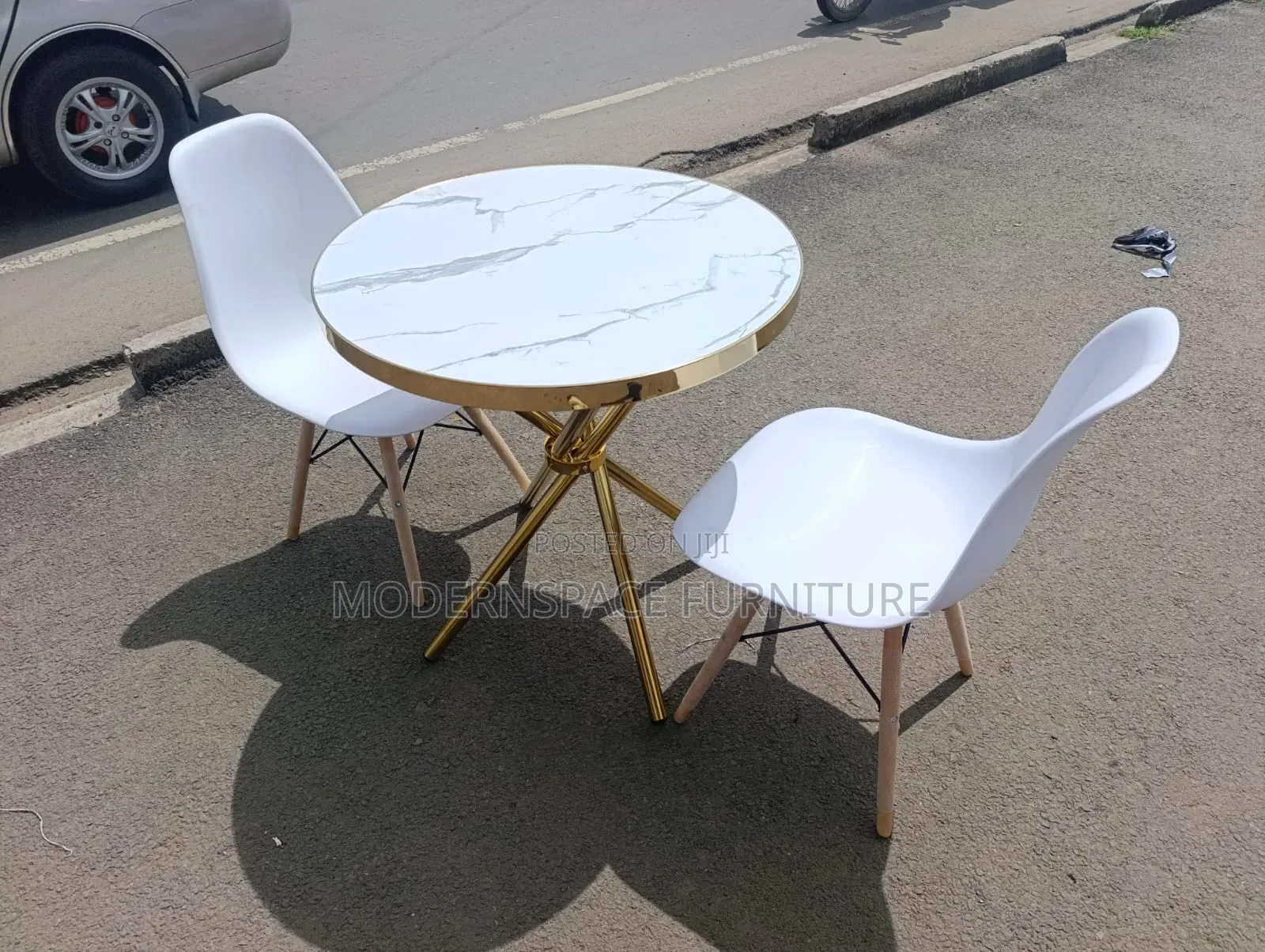 Round Dining Table & 2 Chairs