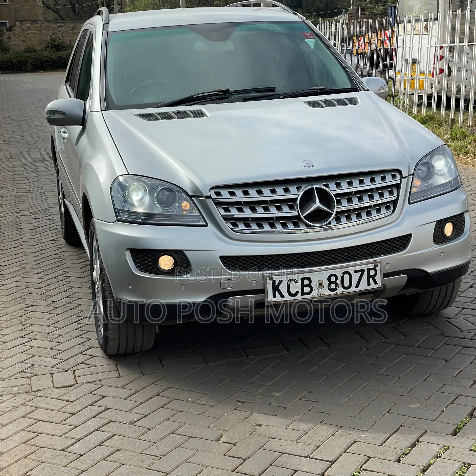 Mercedes-Benz M Class 2009 Silver